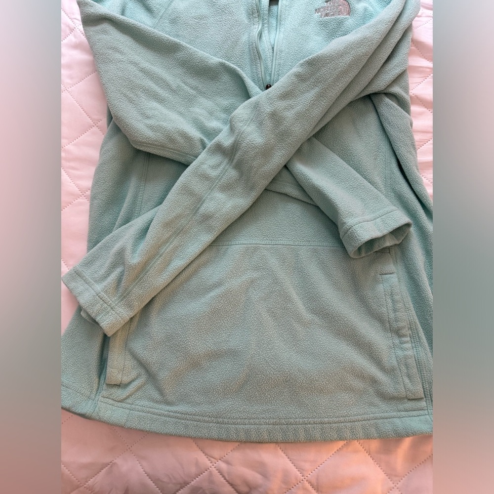 North Face Half Zip - Picture 5 of 7